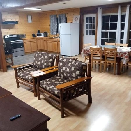 Cabin In Gatlingburg L แกตลิงเบิร์ก ภายนอก รูปภาพ