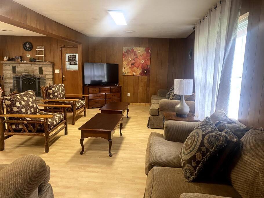 Cabin In Gatlingburg L แกตลิงเบิร์ก ภายนอก รูปภาพ