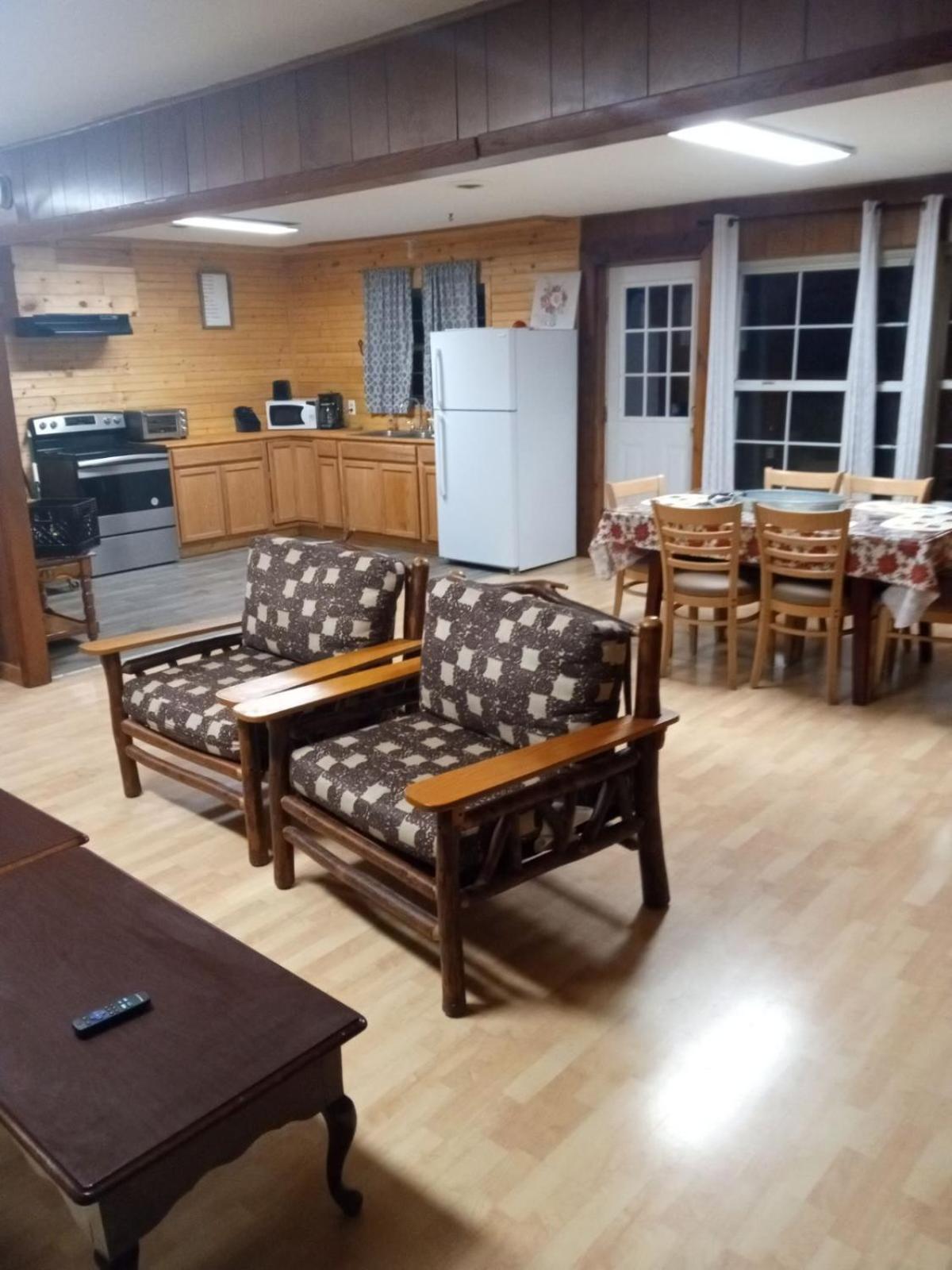 Cabin In Gatlingburg L แกตลิงเบิร์ก ภายนอก รูปภาพ